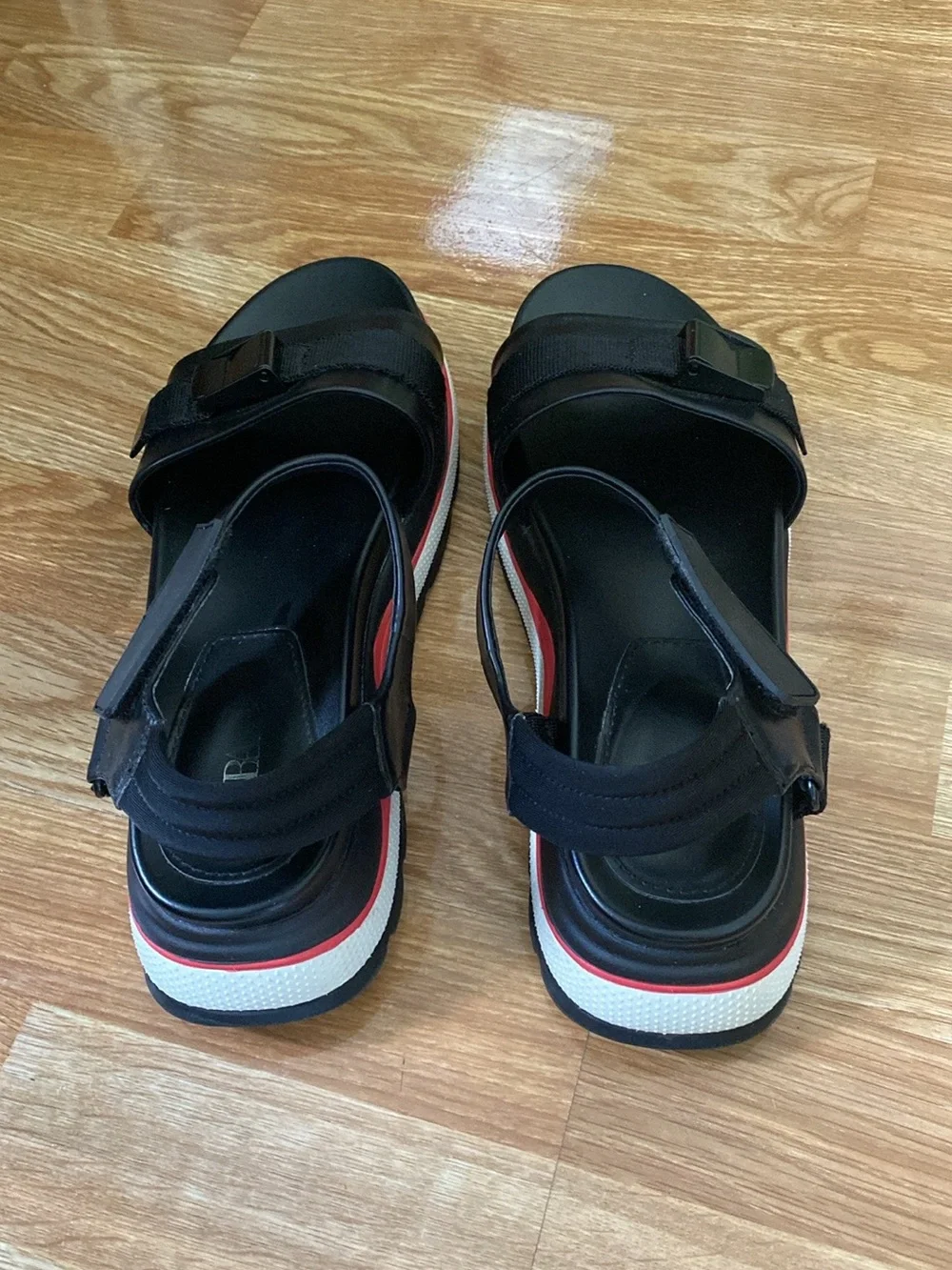 Zara Black Platform Sandals with Red Accent - Picture 4 of 4